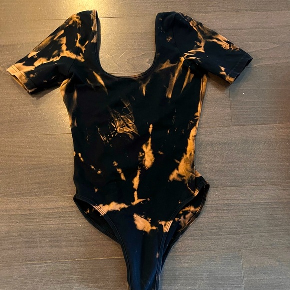 TIE DYE BODYSUIT - Picture 1 of 5